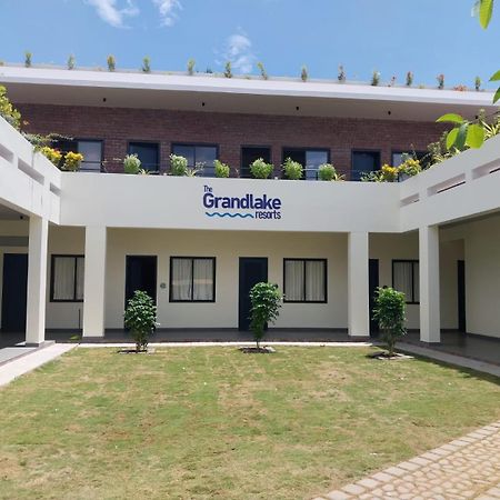 The Grand Lake Resorts Ammapettai Экстерьер фото