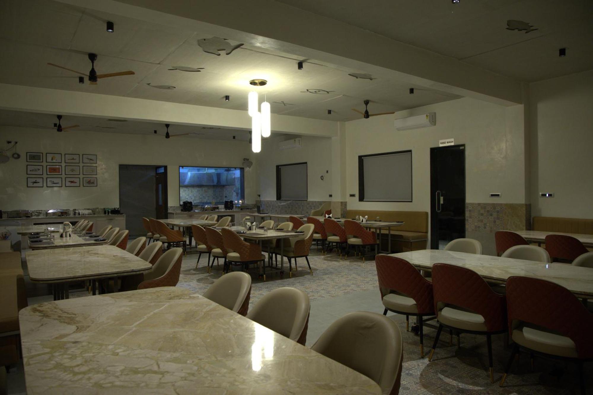 The Grand Lake Resorts Ammapettai Экстерьер фото